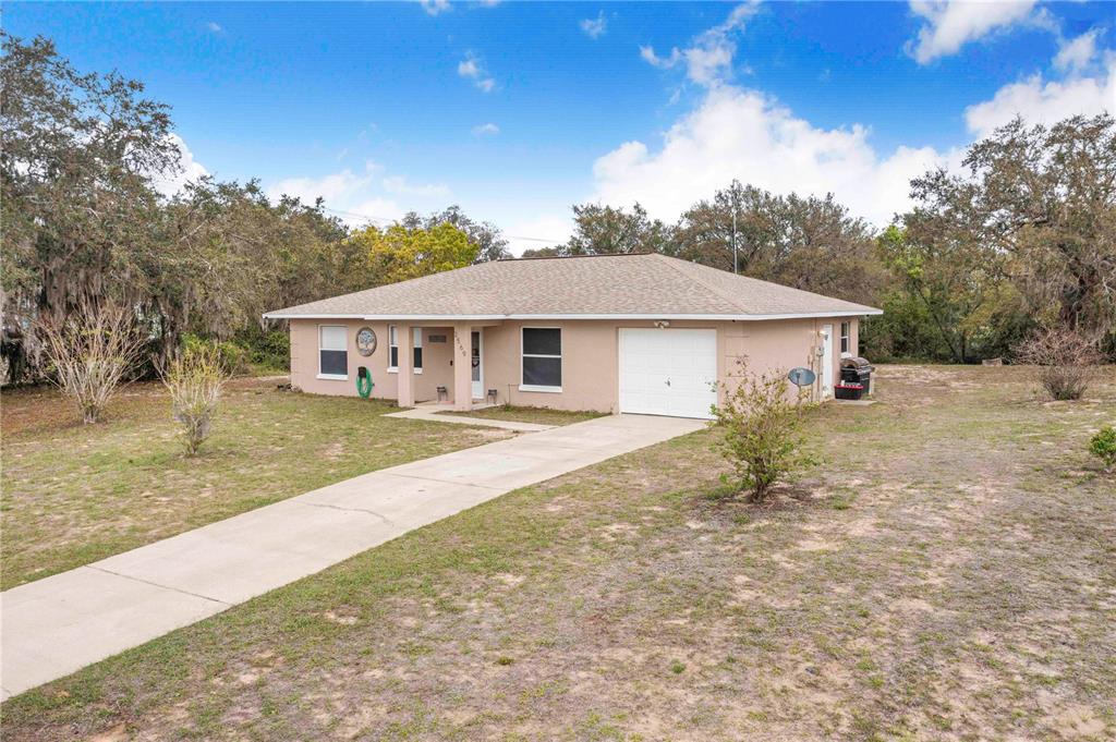 2569 CEDARWOOD DRIVE