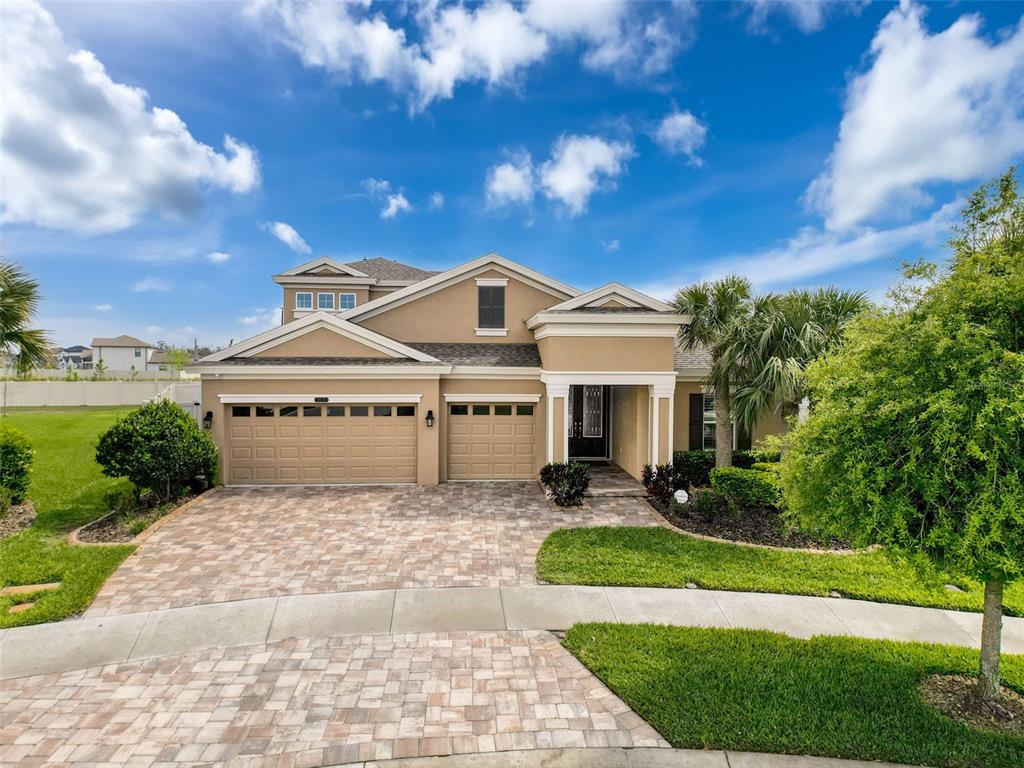 8578 GIBBONS GROVE LOOP
