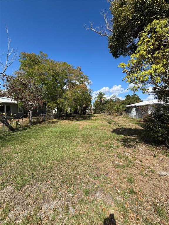 831 4TH STREET, WINTER HAVEN, FL — photo 2 of 4