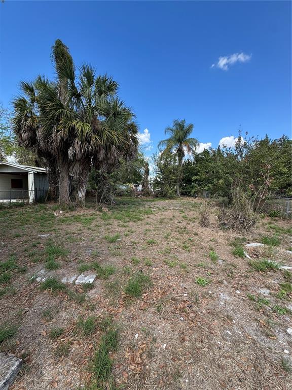 831 4TH STREET, WINTER HAVEN, FL — photo 3 of 4