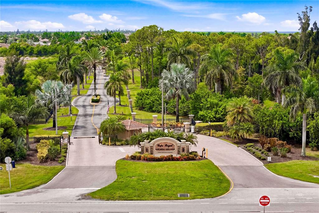 11795 ROYAL TEE CIRCLE, CAPE CORAL, FL — photo 2 of 30