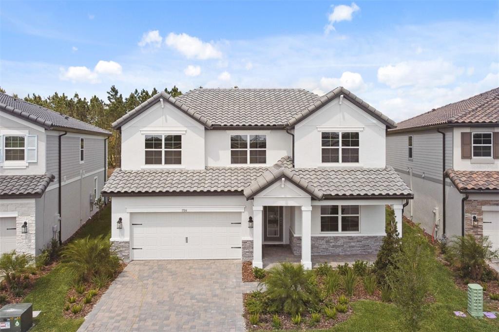 1704 SUTTONSET TRAIL