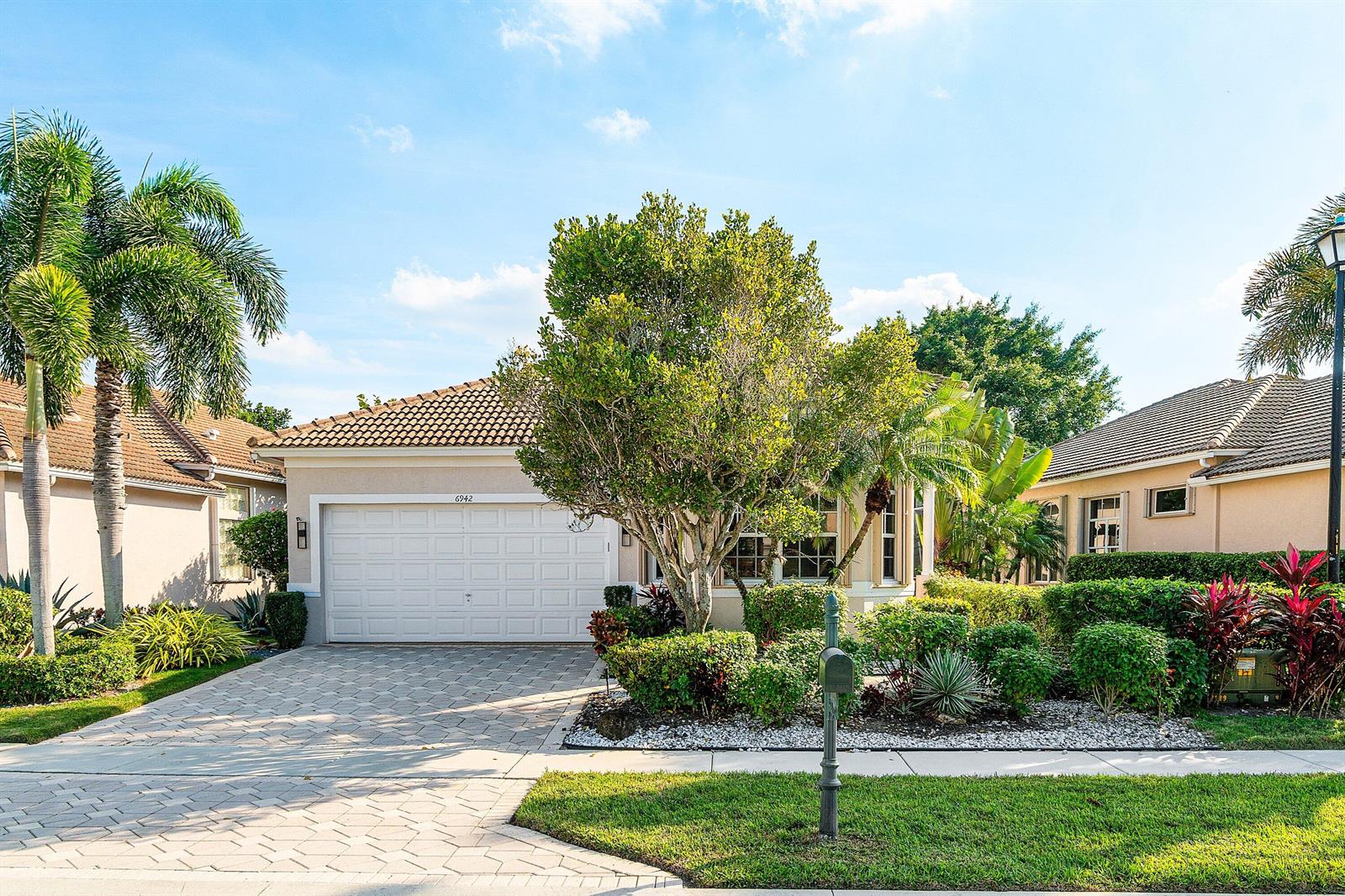 6942 Fairway Lakes Drive, Boynton Beach FL 33472