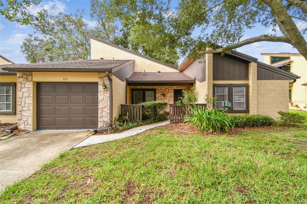 2101 SUNSET POINT ROAD UNIT 201