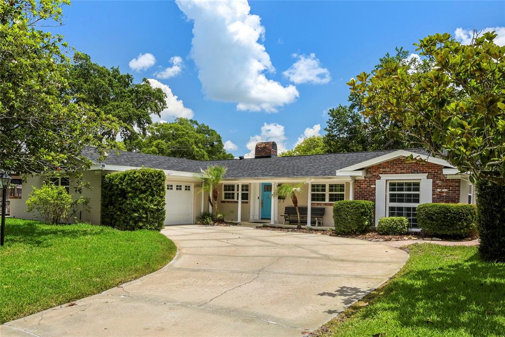 830 LONGHAVEN DRIVE