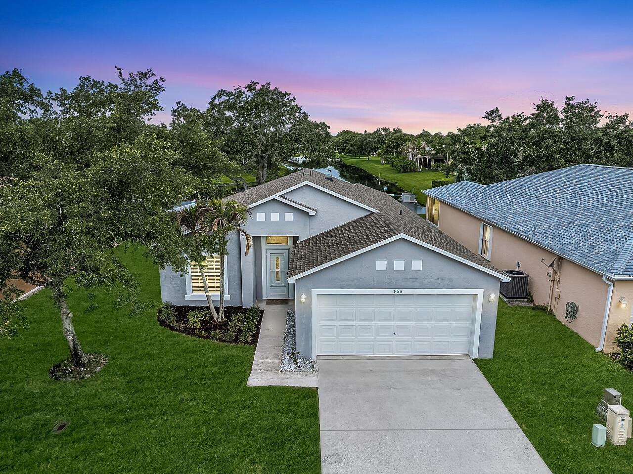 966 E 13th Square, Vero Beach FL 32960