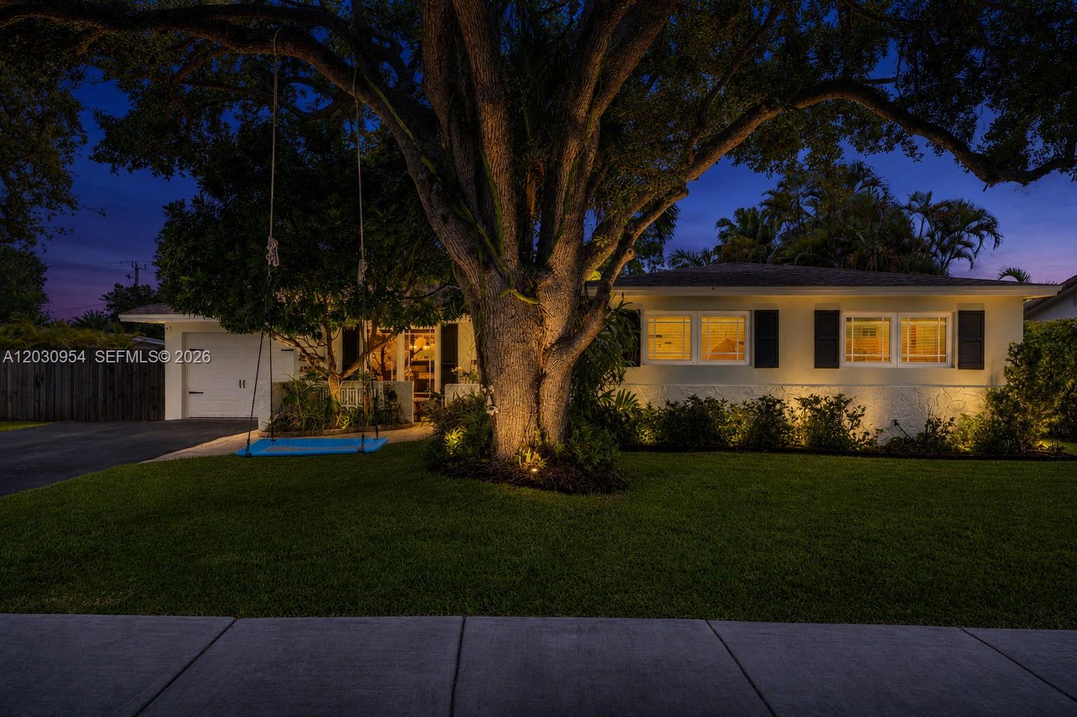 10421 SW 107th St, Miami FL 33176