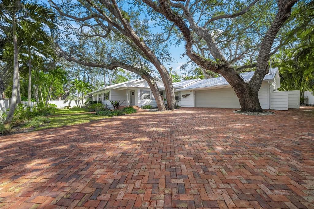 3331 OLD OAK DRIVE, SARASOTA, FL — photo 4 of 30