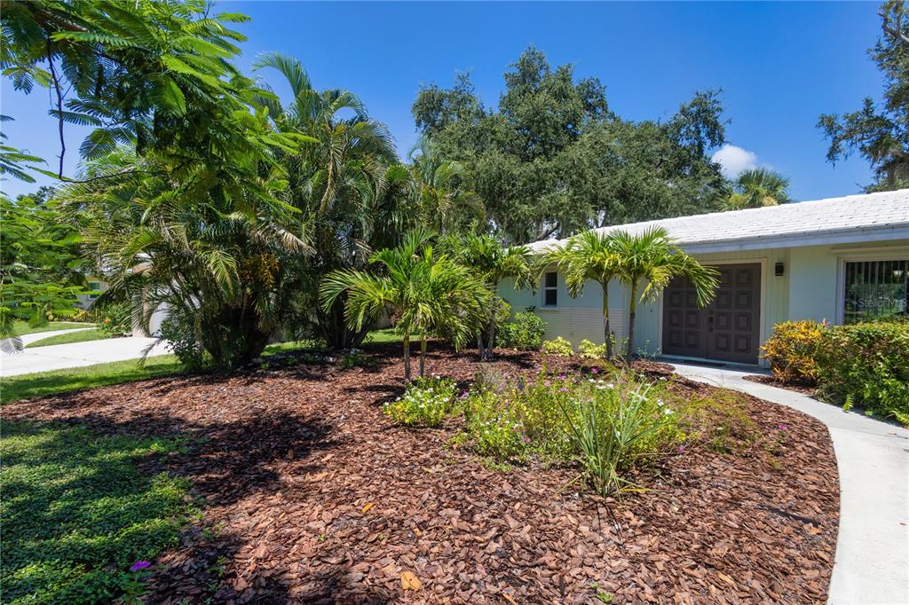 3337 SPRING MILL CIRCLE, SARASOTA, FL — photo 3 of 30