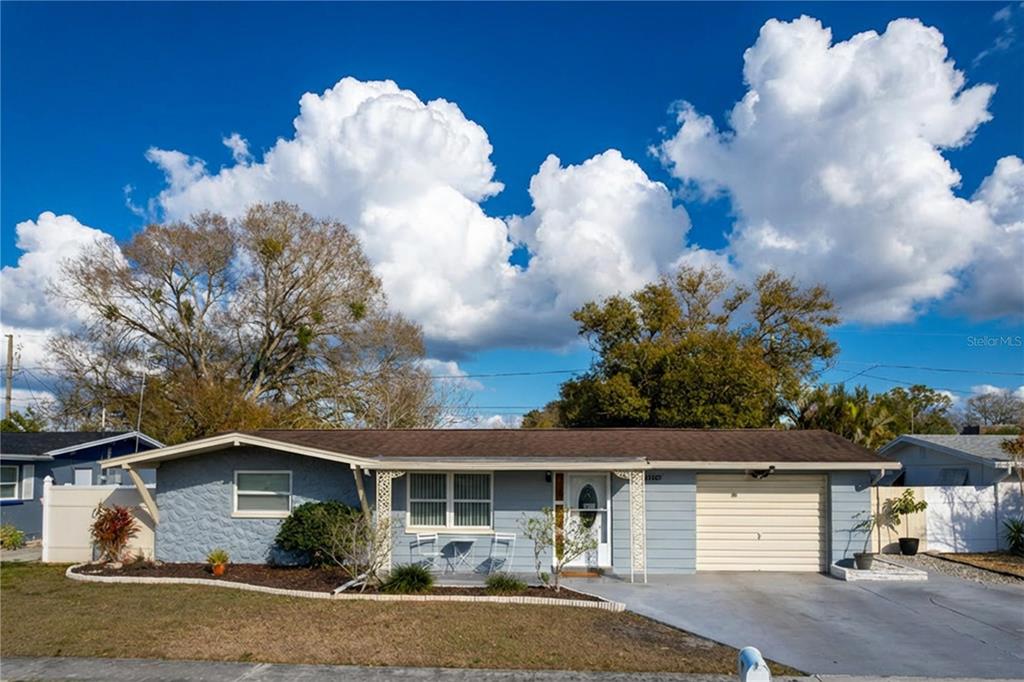 2150 MAUREEN DRIVE