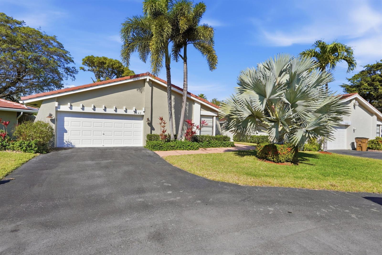 2842 Kelly Brooke Lane, Deerfield Beach FL 33442