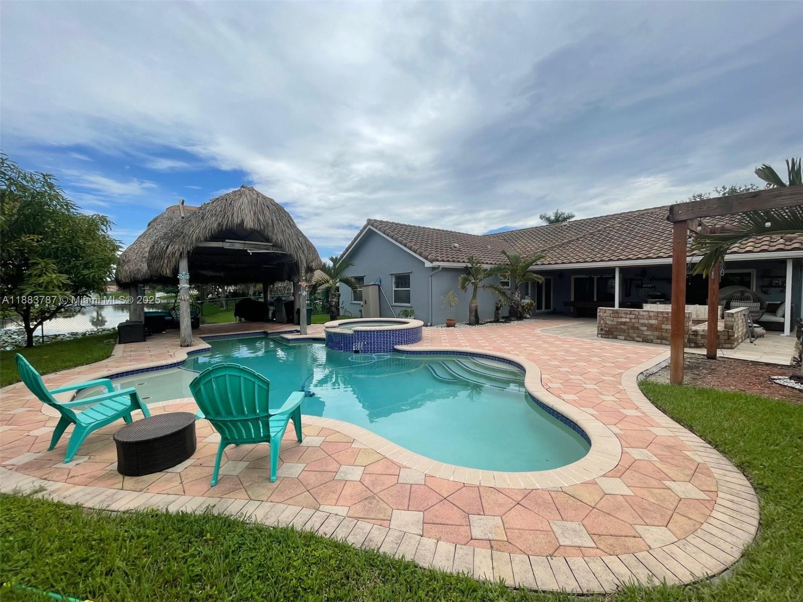 12645 SW 9th Pl, Davie FL 33325