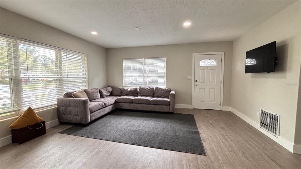 2816 HARGILL DRIVE, ORLANDO, FL — photo 4 of 26