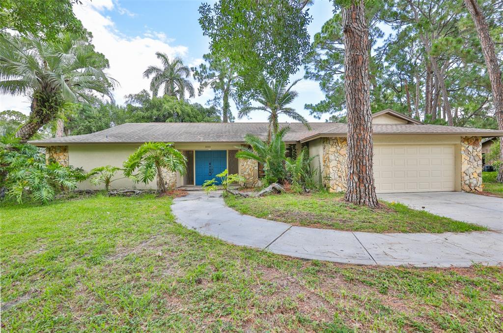 2823 HERON PLACE
