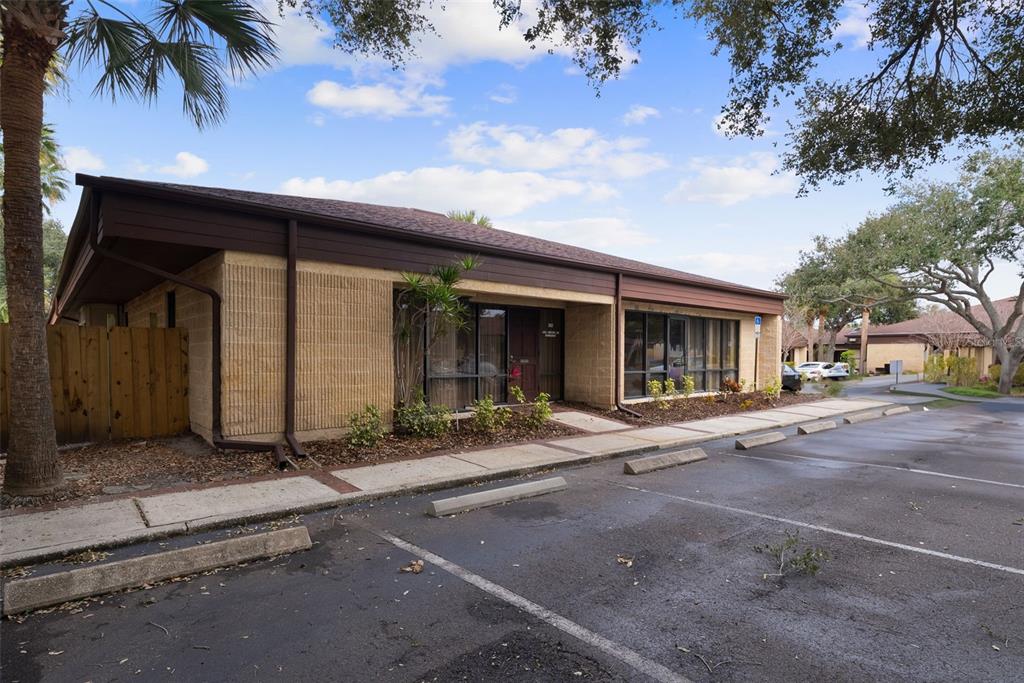 611 DRUID ROAD E UNIT 302, CLEARWATER, FL — photo 2 of 22