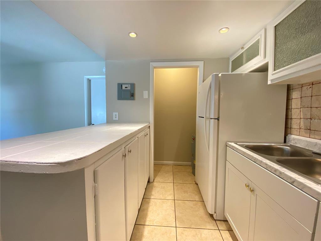5107 CURRY FORD ROAD UNIT 2, ORLANDO, FL — photo 4 of 13
