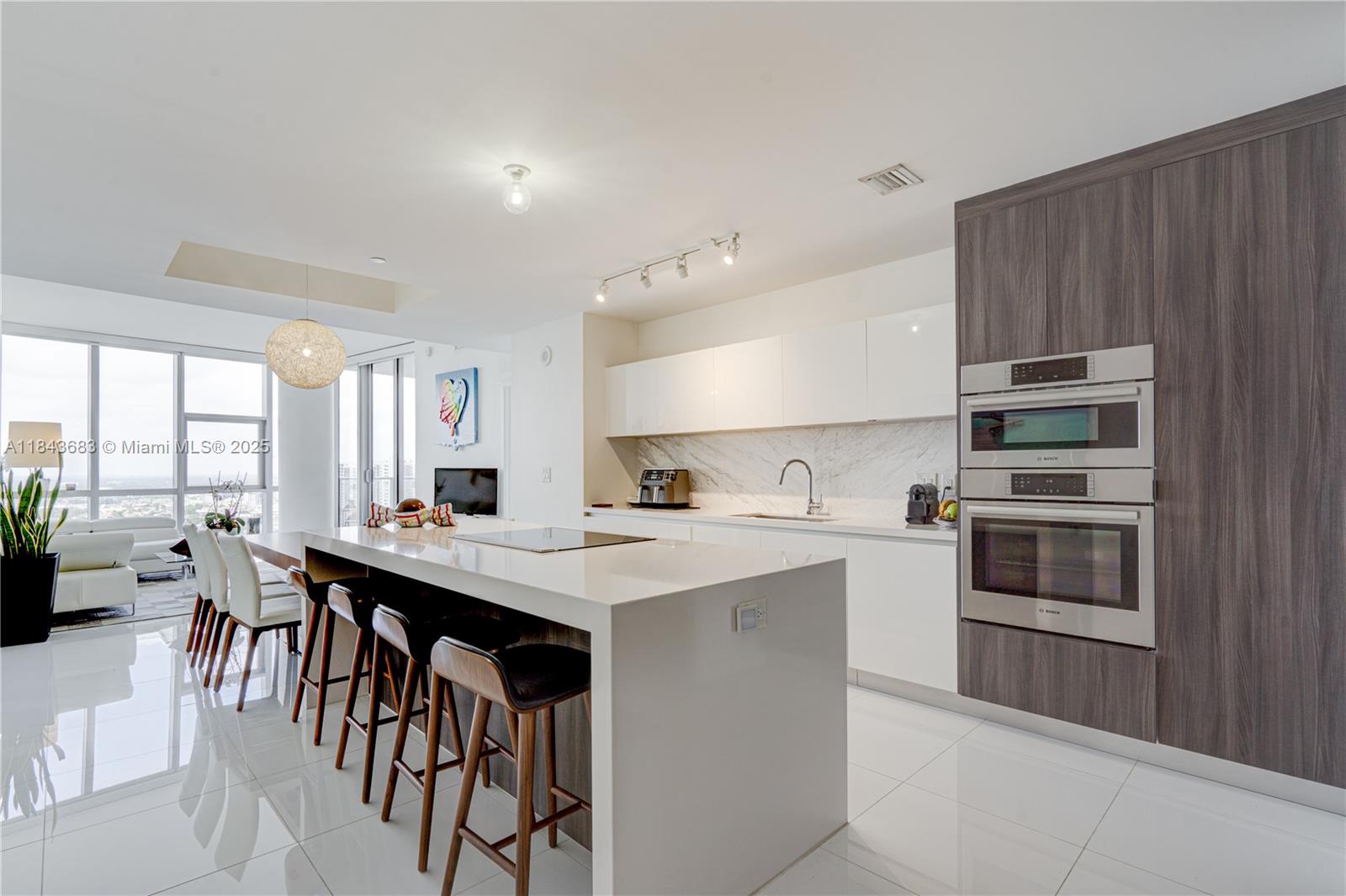 851 NE 1st Ave # 2901, Miami FL 33132