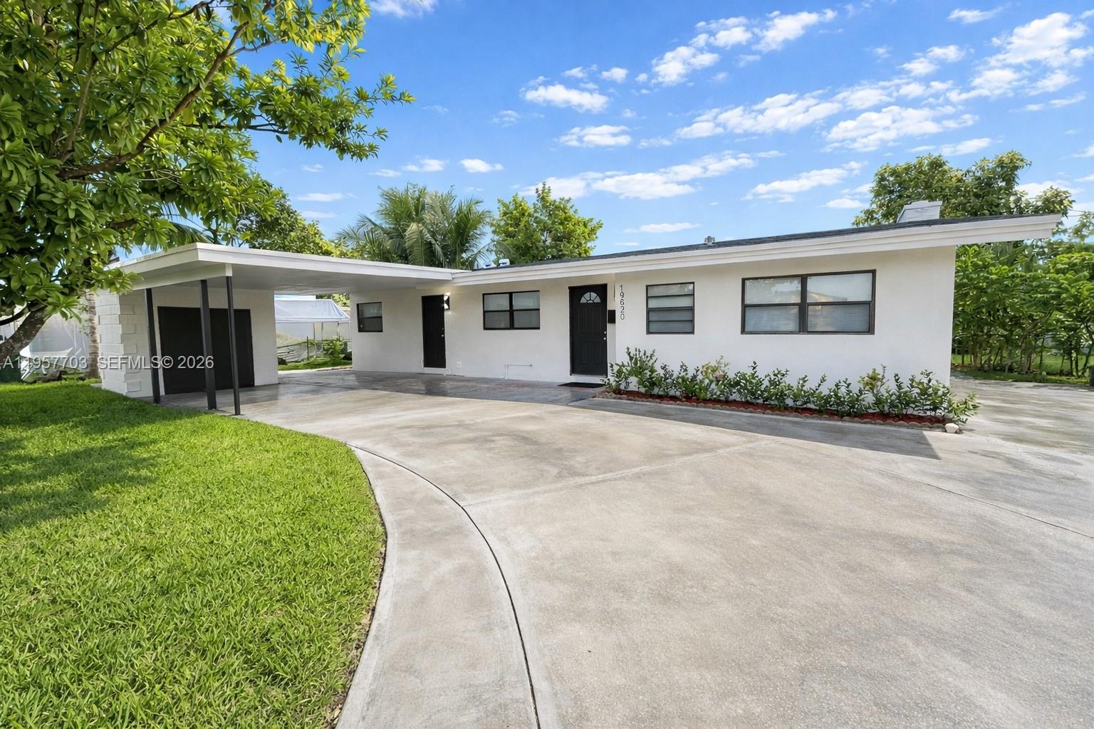 19620 NW 5th Ct, Miami Gardens FL 33169