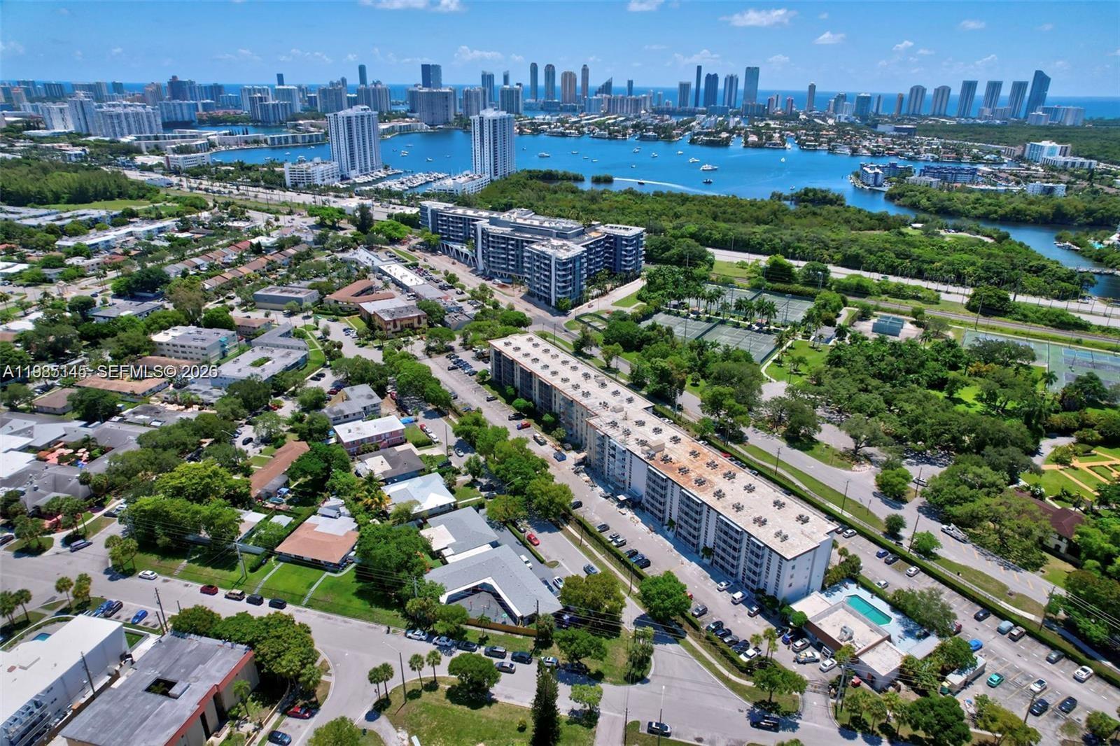 16950 W Dixie Hwy # 529, North Miami Beach FL 33160