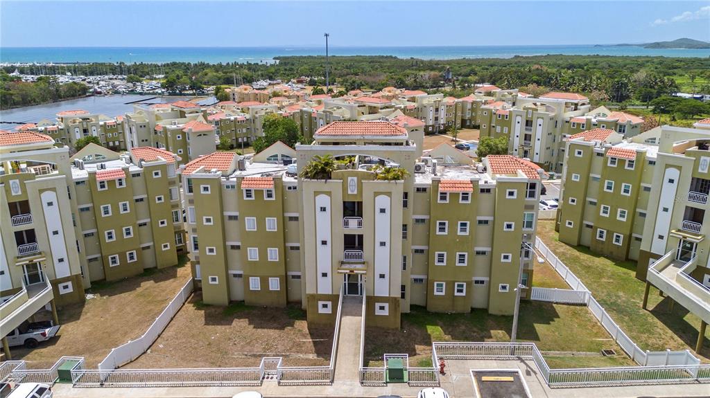 Castillos Del Mar LAURO PIÑERO UNIT KC-PH