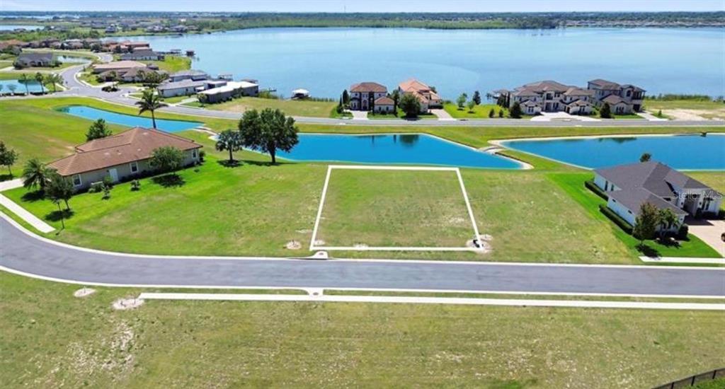 808 WATERFERN TRAIL DRIVE