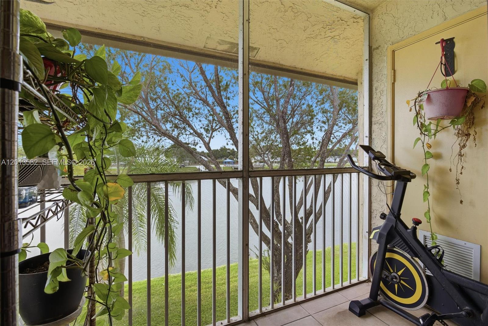 5501 Lakeside Dr # 204, Margate FL 33063