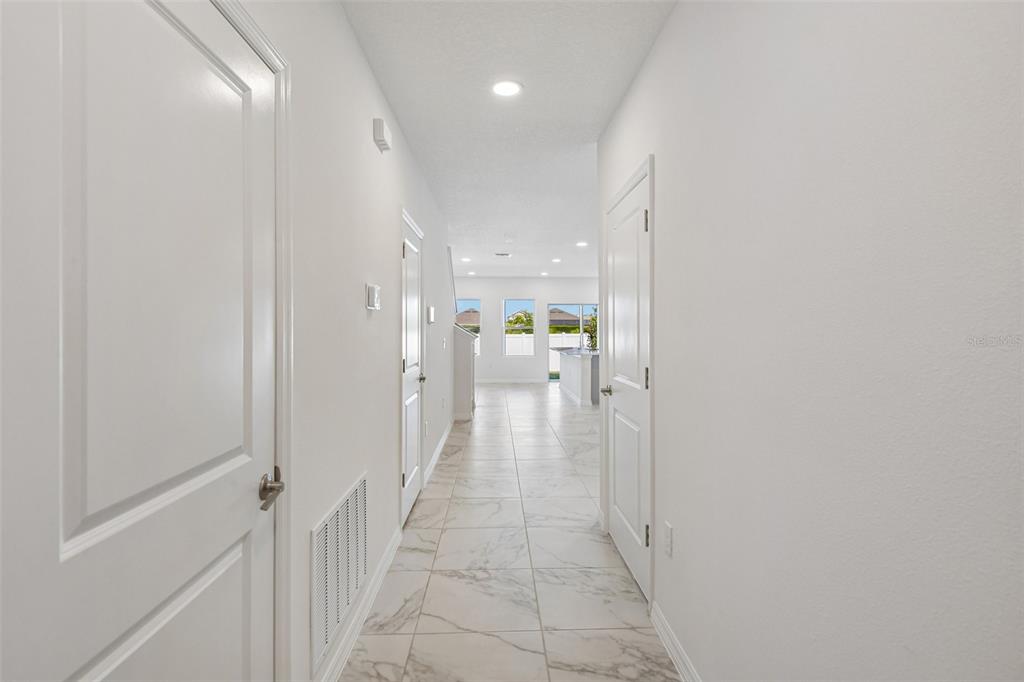6856 HOLCOMBE DOWN DRIVE, ZEPHYRHILLS, FL — photo 2 of 30