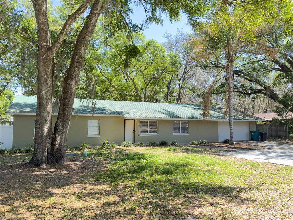 207 MANDARIN LN, FRUITLAND PARK, FL — photo 5 of 30