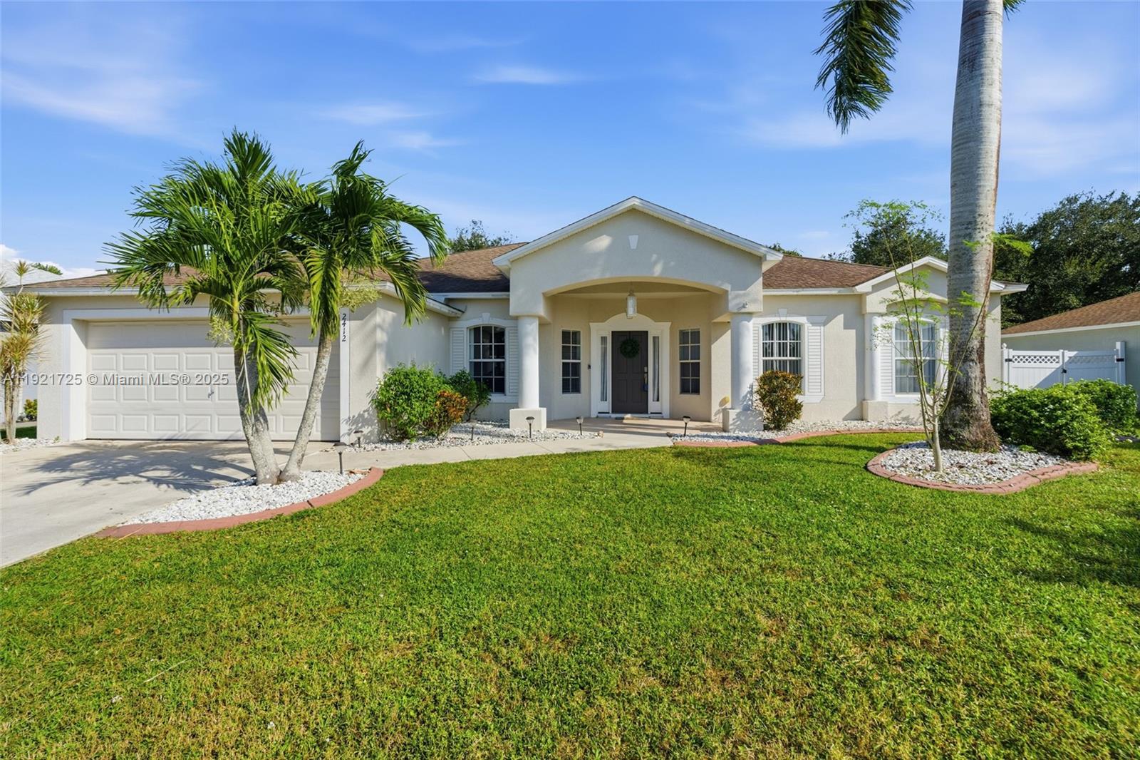 2412 Nature Pointe LOOP, Fort Myers FL 33905