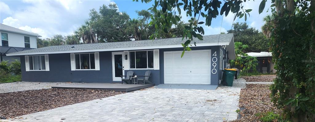 4090 PELICAN SHORES CIRCLE