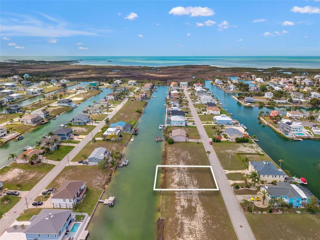 4018 AMBERJACK DRIVE, HERNANDO BEACH, FL — photo 2 of 9