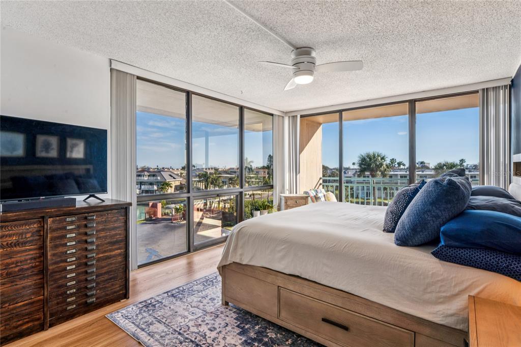 1 KEY CAPRI UNIT 312E, TREASURE ISLAND, FL — photo 3 of 30