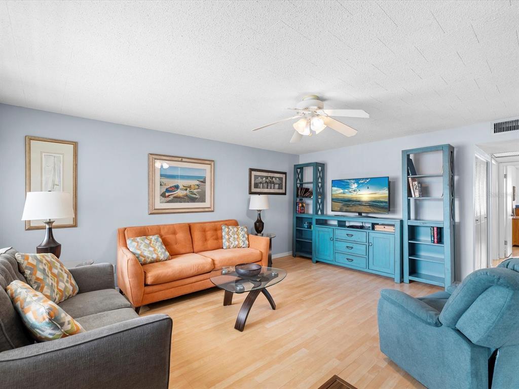 1235 S HIGHLAND AVENUE UNIT 2-207