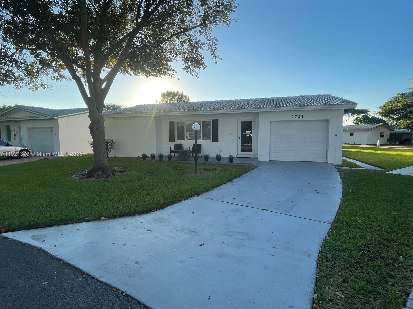 1721 NW 86th Ave, Plantation FL 33322