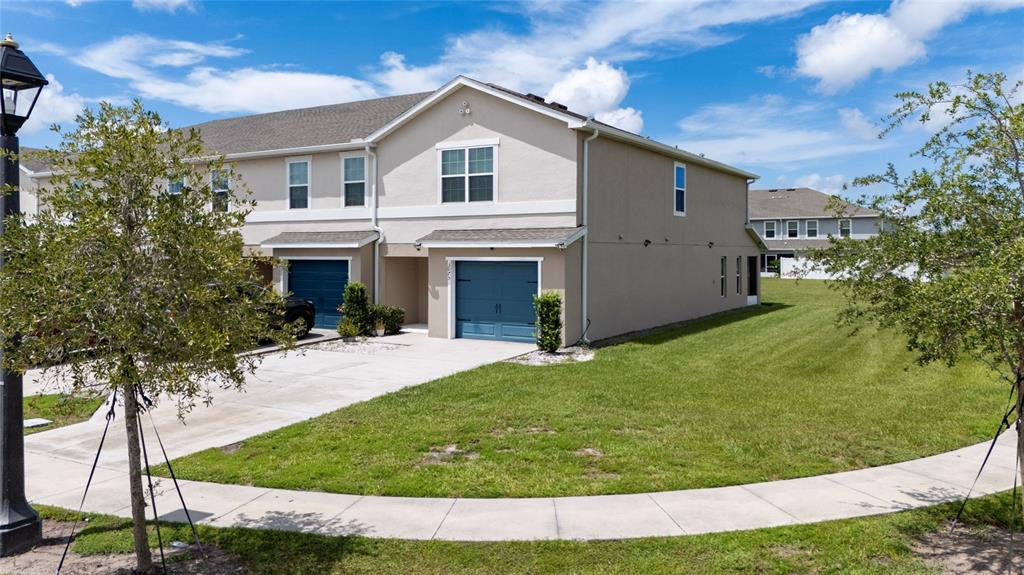 3075 FIELDWOOD CIRCLE
