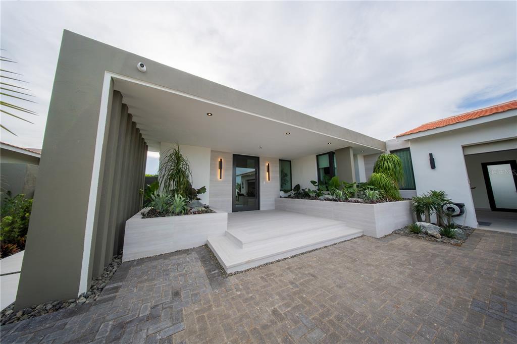 1 CORREDOR MIRALAGO UNIT 908