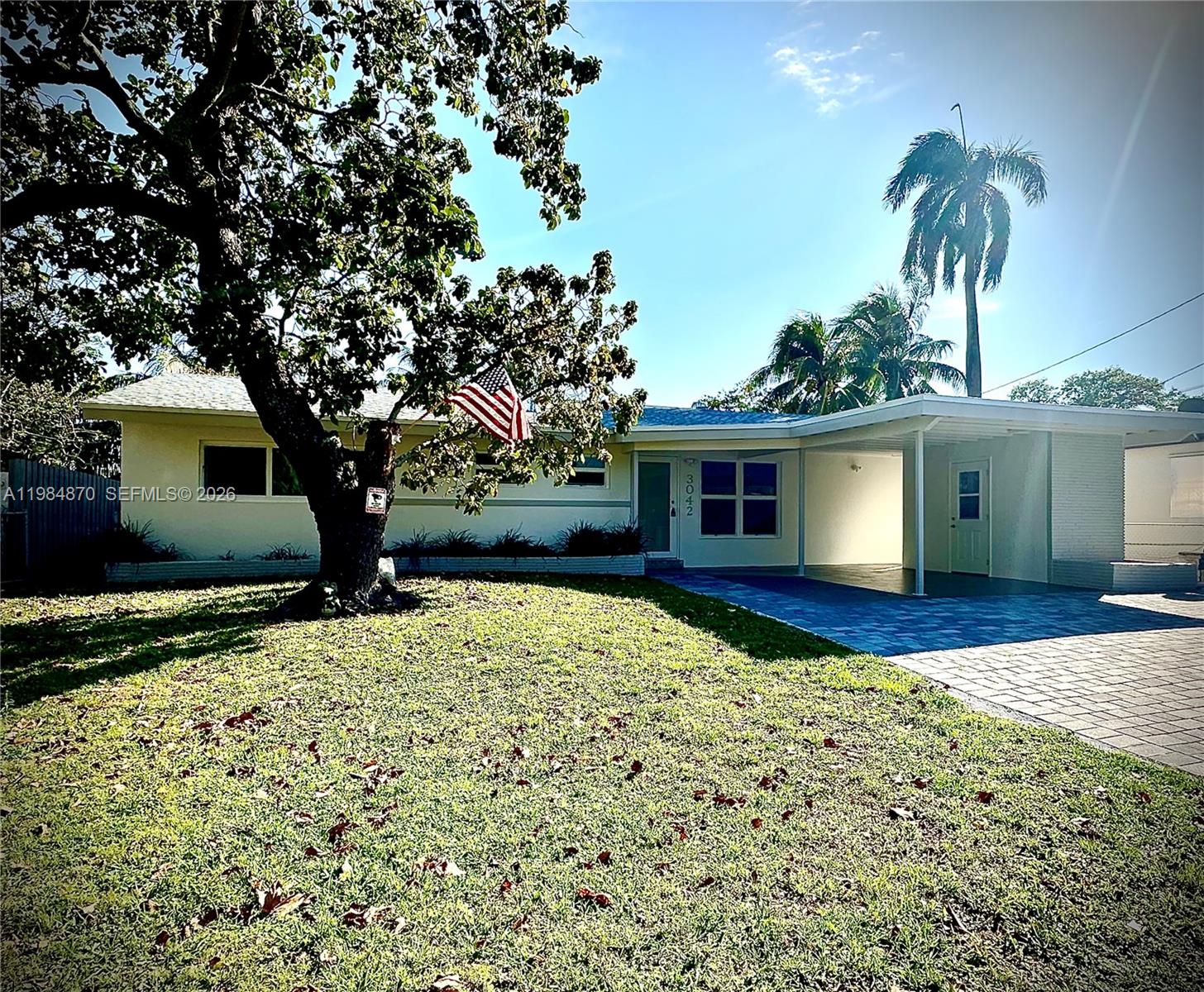 3042 Hayes St, Hollywood FL 33021