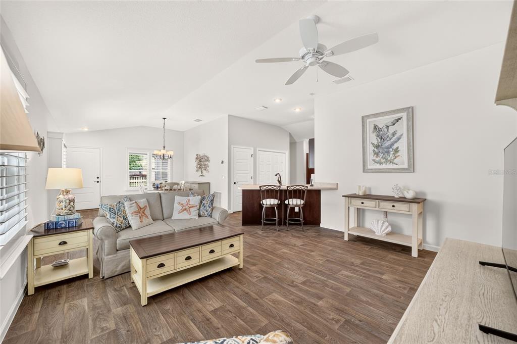 4986 ELLIE LANE, THE VILLAGES, FL — photo 4 of 30