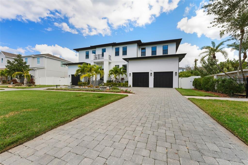 481 W DAVIS BOULEVARD, TAMPA, FL — photo 2 of 30