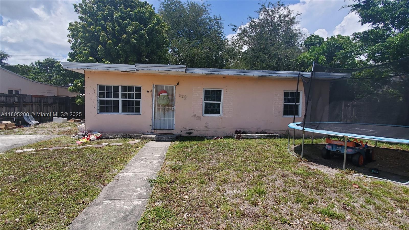 120 Seaman Ave, Opa-Locka FL 33054