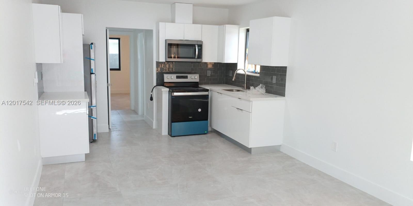 1725 Calais Dr # 6, Miami Beach FL 33141