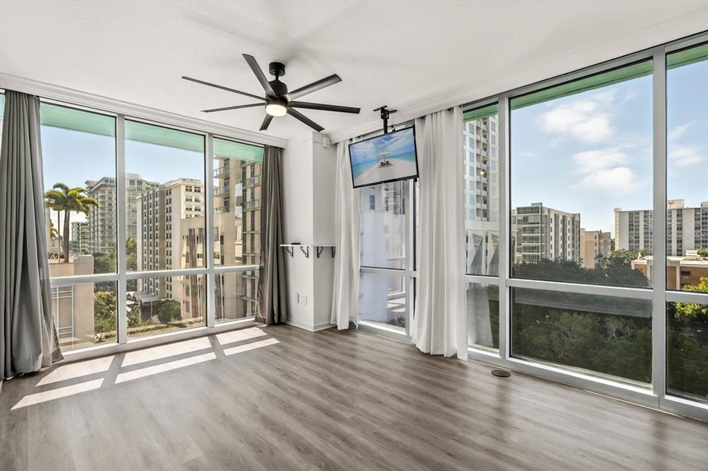 322 E CENTRAL BOULEVARD UNIT 710, ORLANDO, FL — photo 2 of 30