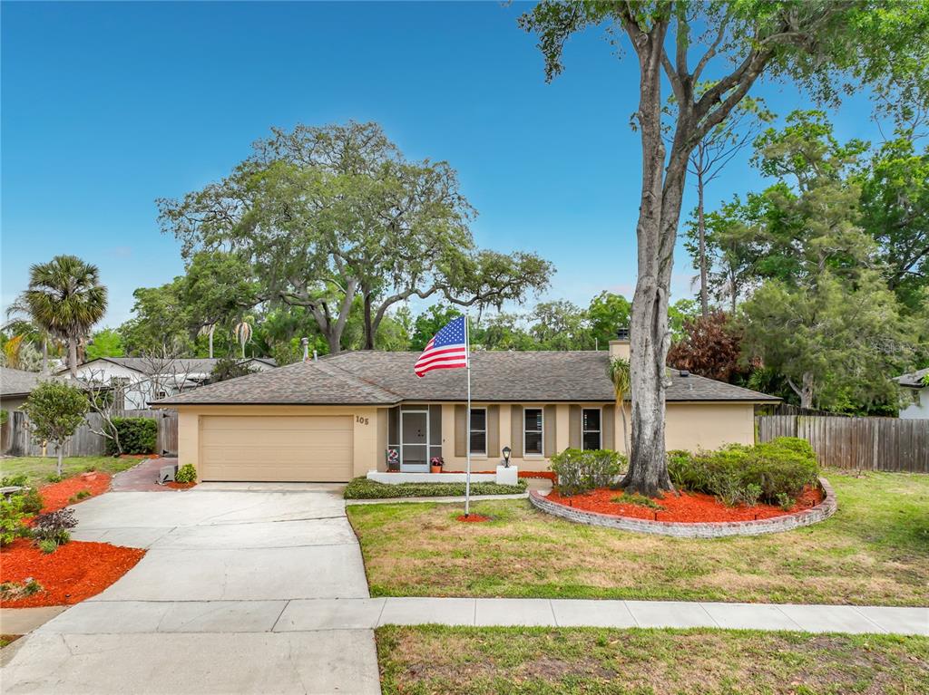105 CEDAR OAK TRAIL