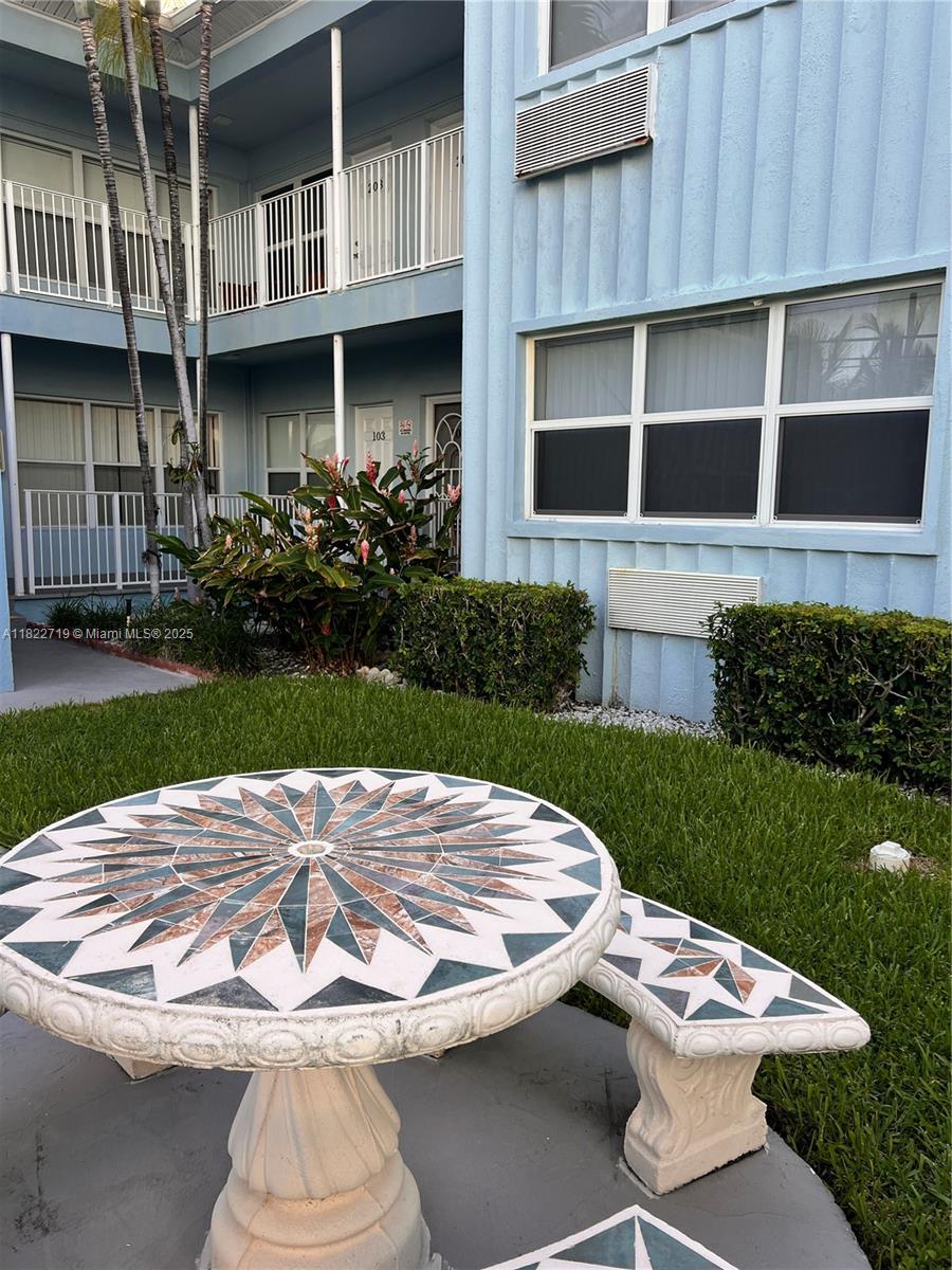 315 Van Buren St # 102B, Hollywood FL 33019