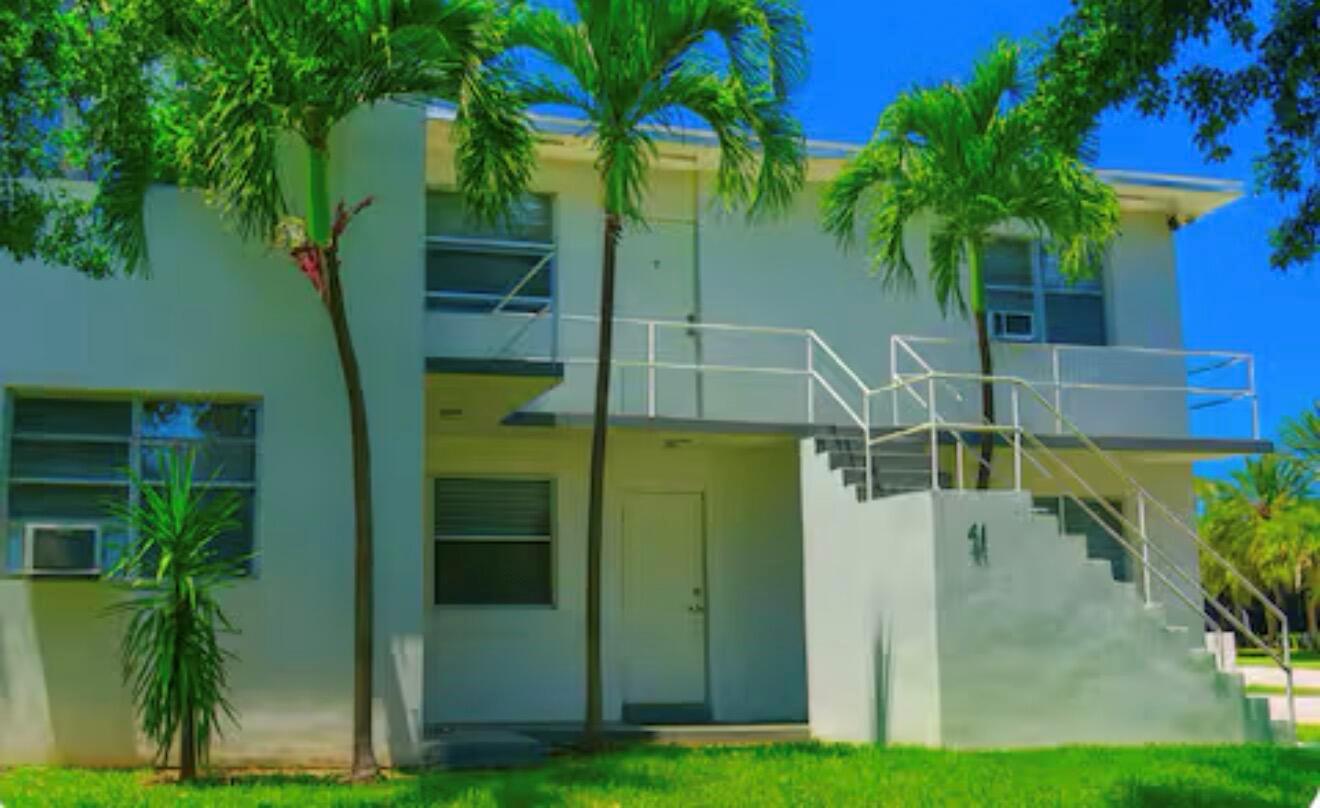 41 NE 1st Avenue # 4, Dania Beach FL 33004