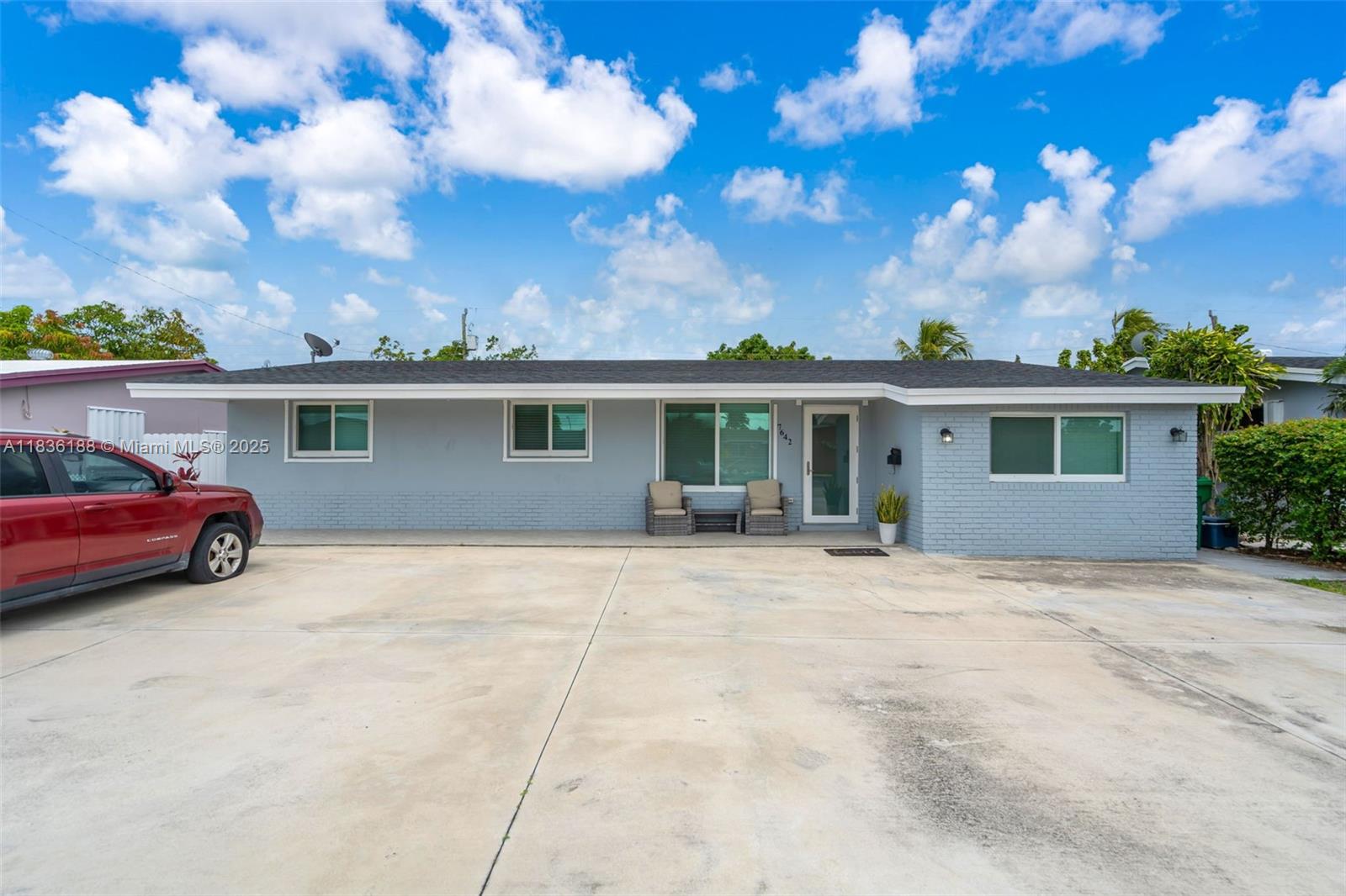 7642 Venetian St, Miramar FL 33023