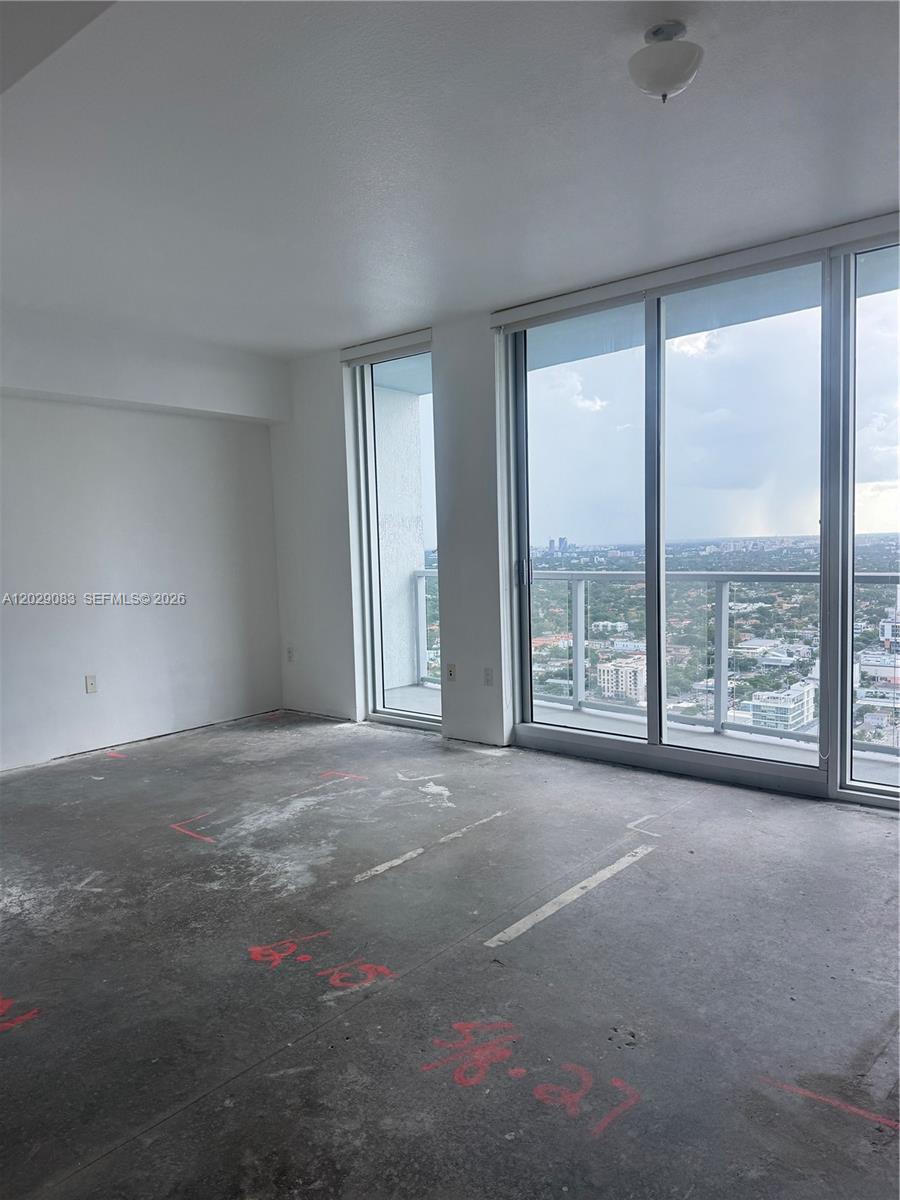 185 SW 7th St # 3900, Miami FL 33130