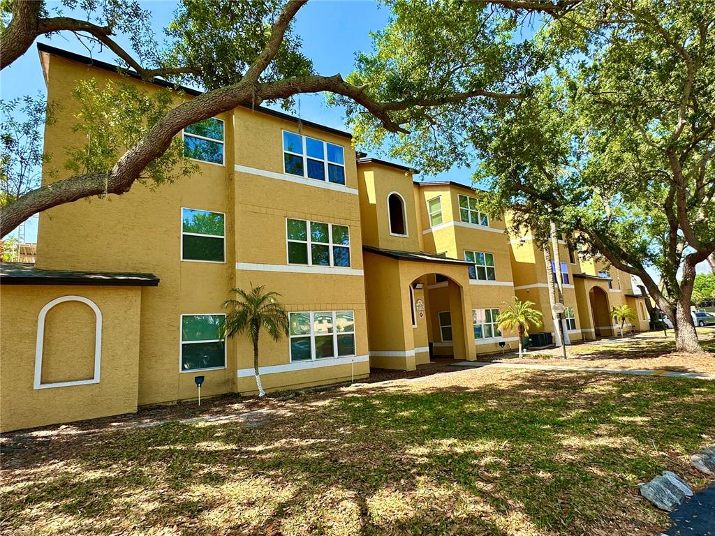 4572 COMMANDER DRIVE UNIT 1234