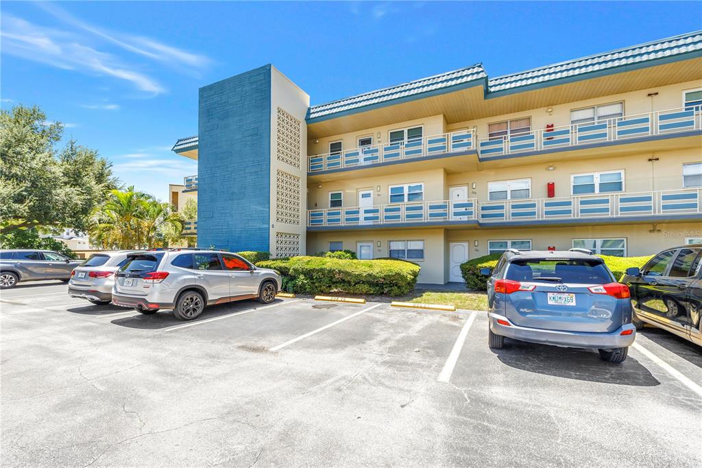 5750 80TH STREET N UNIT D107