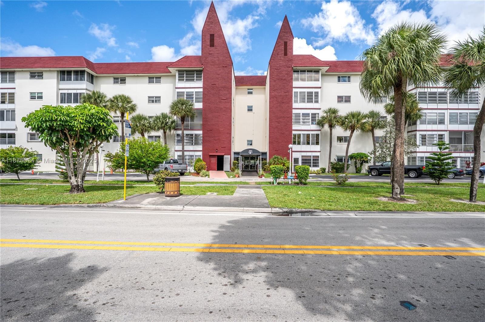 4851 NW 21st St # 214, Lauderhill FL 33313
